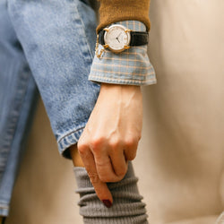 Montre CHAUMET "Griffes" en or jaune, acier, cuir, nacre et diamants - Castafiore