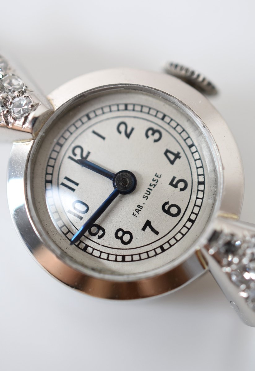 Montre en platine et diamants - Castafiore