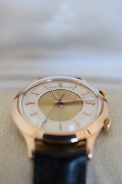 Montre JAEGER - LECOULTRE "Memovox" en or rose et cuir - Castafiore