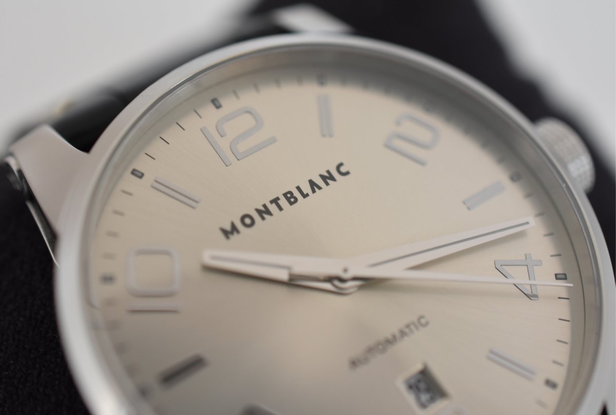 Montre MONTBLANC "TimeWalker" en acier, saphir et cuir - Castafiore