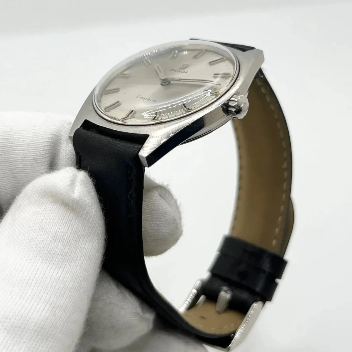 Montre OMÉGA en acier inoxydable et cuir - Castafiore