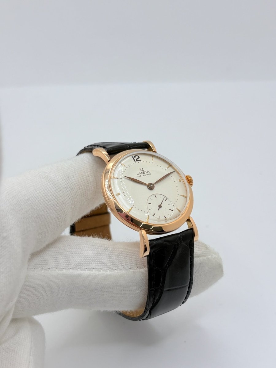 Montre OMÉGA "Vintage" en or rose, acier et cuir - Castafiore