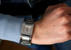 Montre POIRAY "Ma Première Manchette" en acier, nacre, quartz et diamants - Castafiore