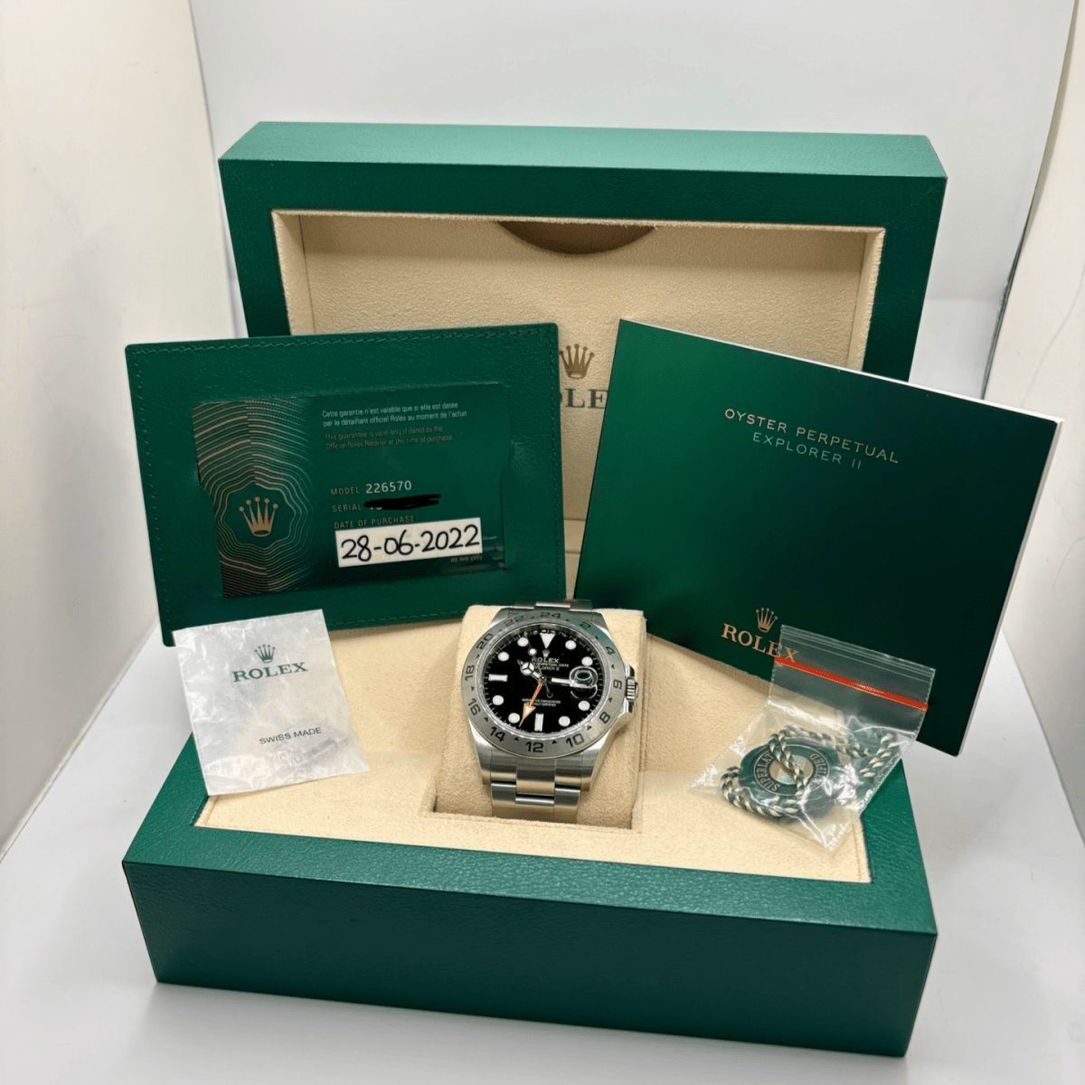 Montre ROLEX "Explorer" en acier - Castafiore