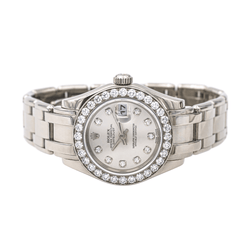 Montre ROLEX "Lady - DateJust Pearmaster" en or blanc, argent, saphir et diamants - Castafiore