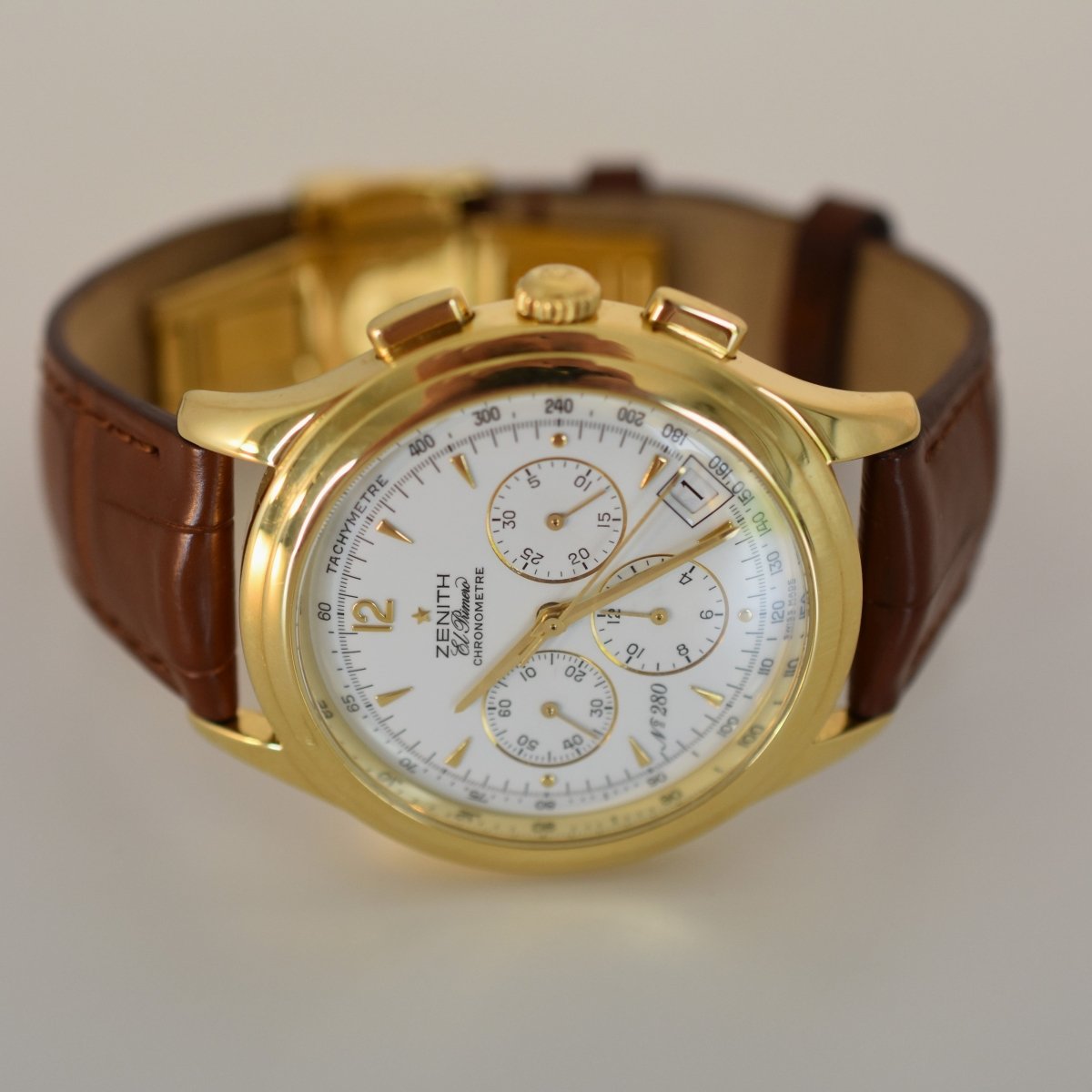 Montre ZENITH "El Primero" en or jaune et cuir - Castafiore