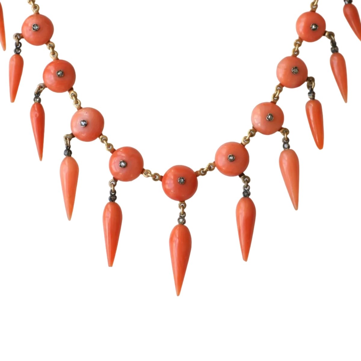 Parure Collier, boucles d'oreilles et bague en or jaune, argent, corail et diamants - Castafiore