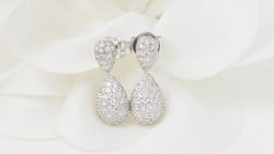 Pendants d'oreilles Pendantes en or blanc et diamants - Castafiore