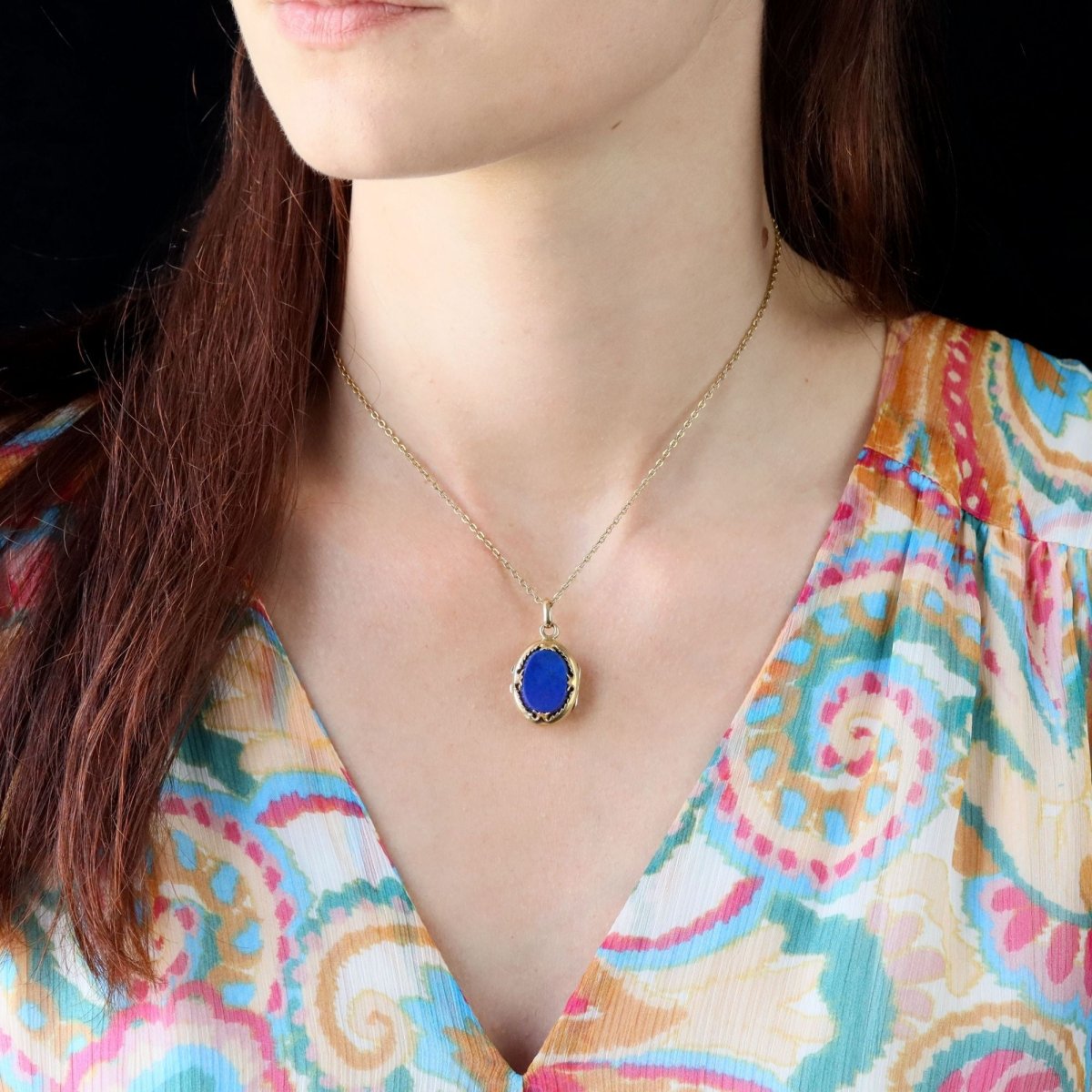 Pendentif ancien en or jaune et lapis lazuli - Castafiore