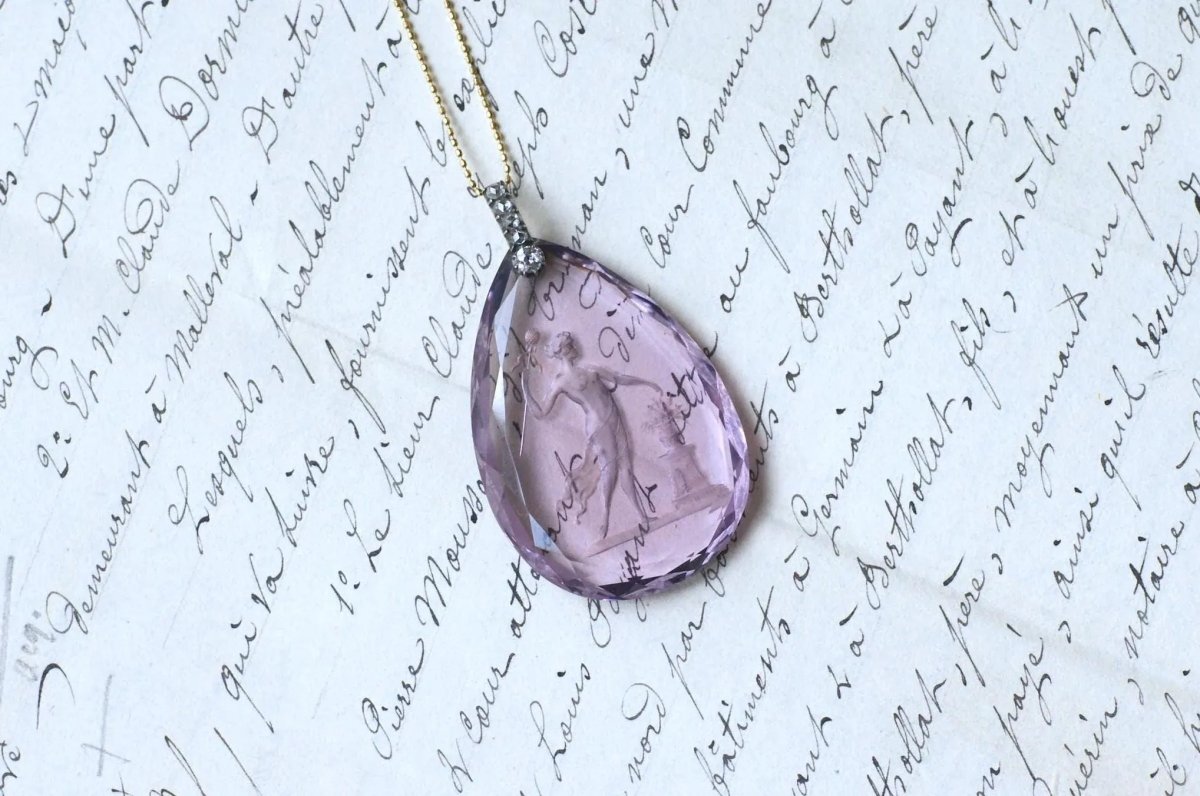 Pendentif Ancien Goutte Intaille Améthyste et Diamants - Castafiore