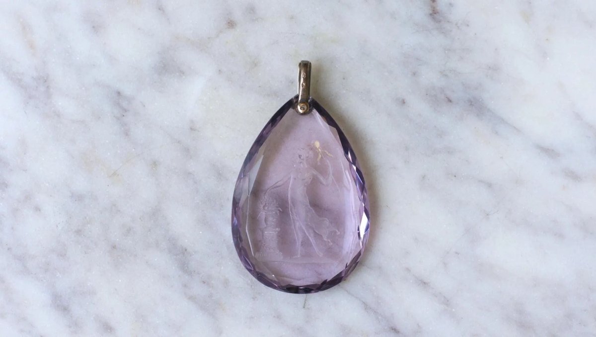 Pendentif Ancien Goutte Intaille Améthyste et Diamants - Castafiore