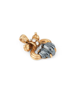 Pendentif CHAUMET en or jaune, hématite et diamants - Castafiore