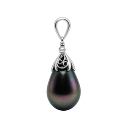 Pendentif en or blanc et perle