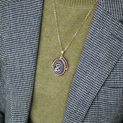 Pendentif en or jaune, agate, grenats et perle - Castafiore