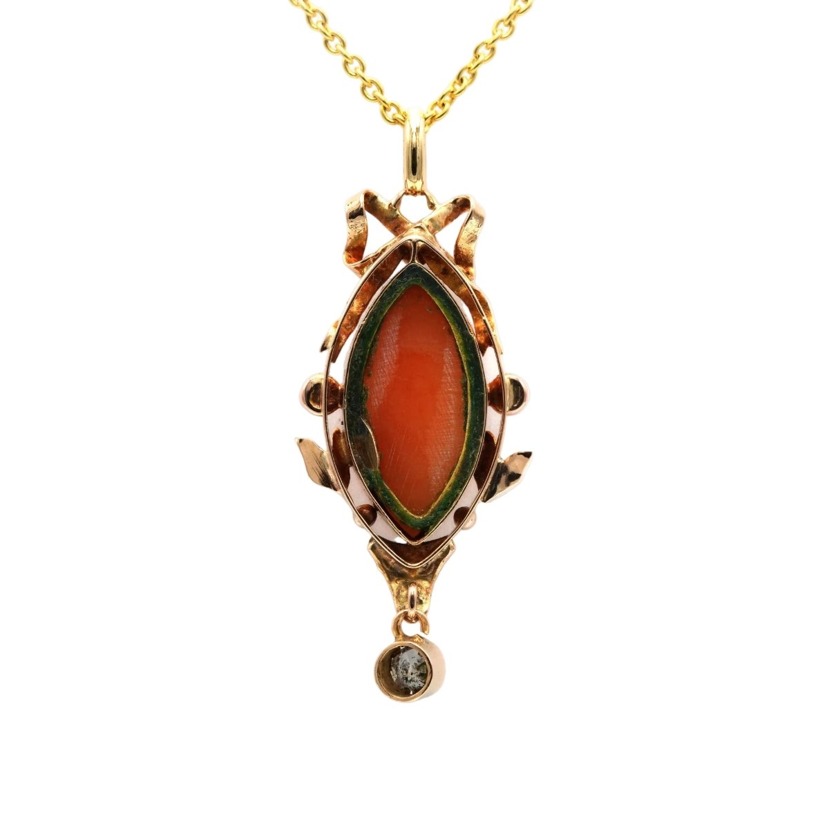 Pendentif en or jaune, camée perles et strass - Castafiore