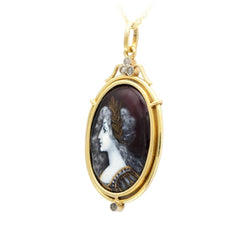 Pendentif en or jaune, émail et diamants - Castafiore