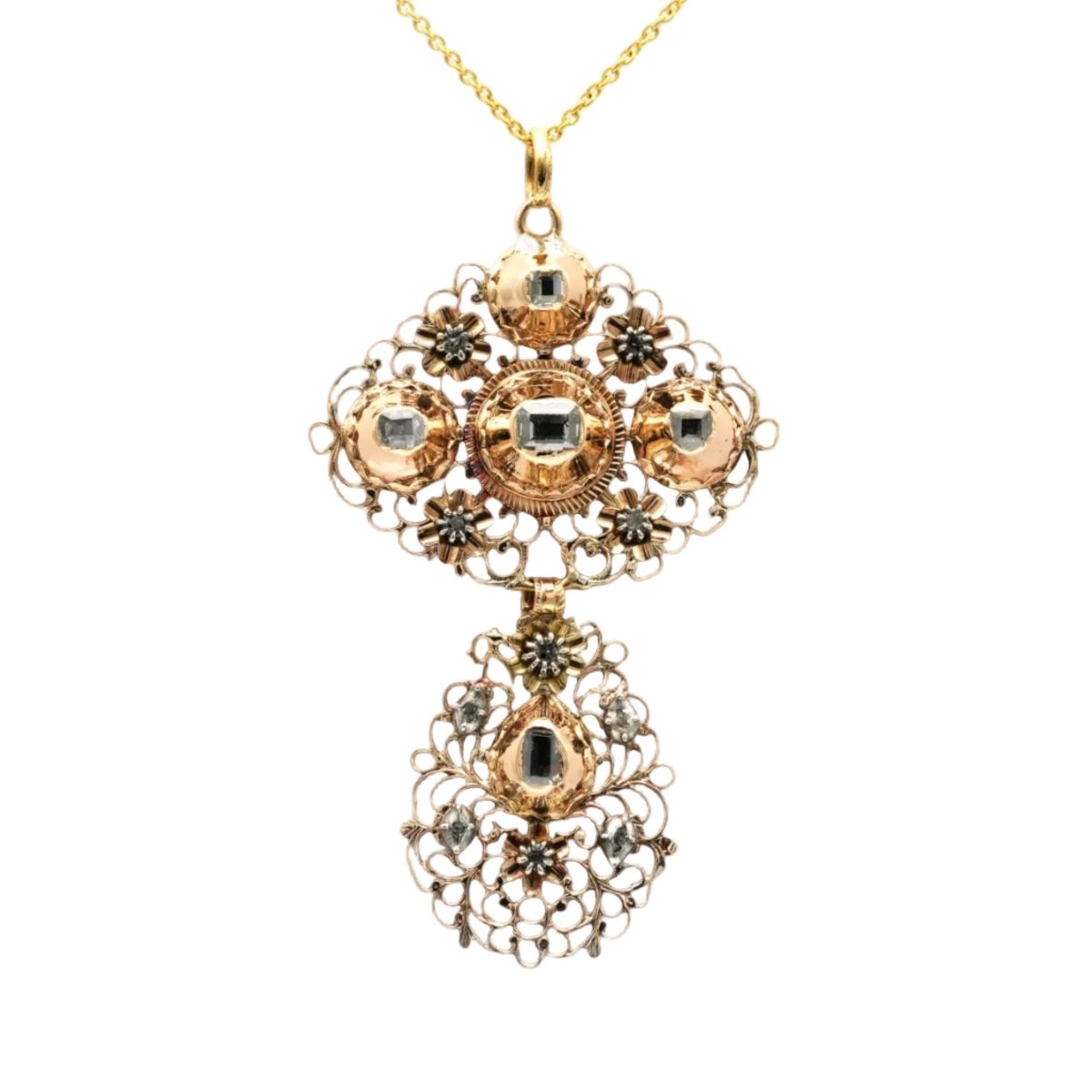 Pendentif en or jaune et diamants