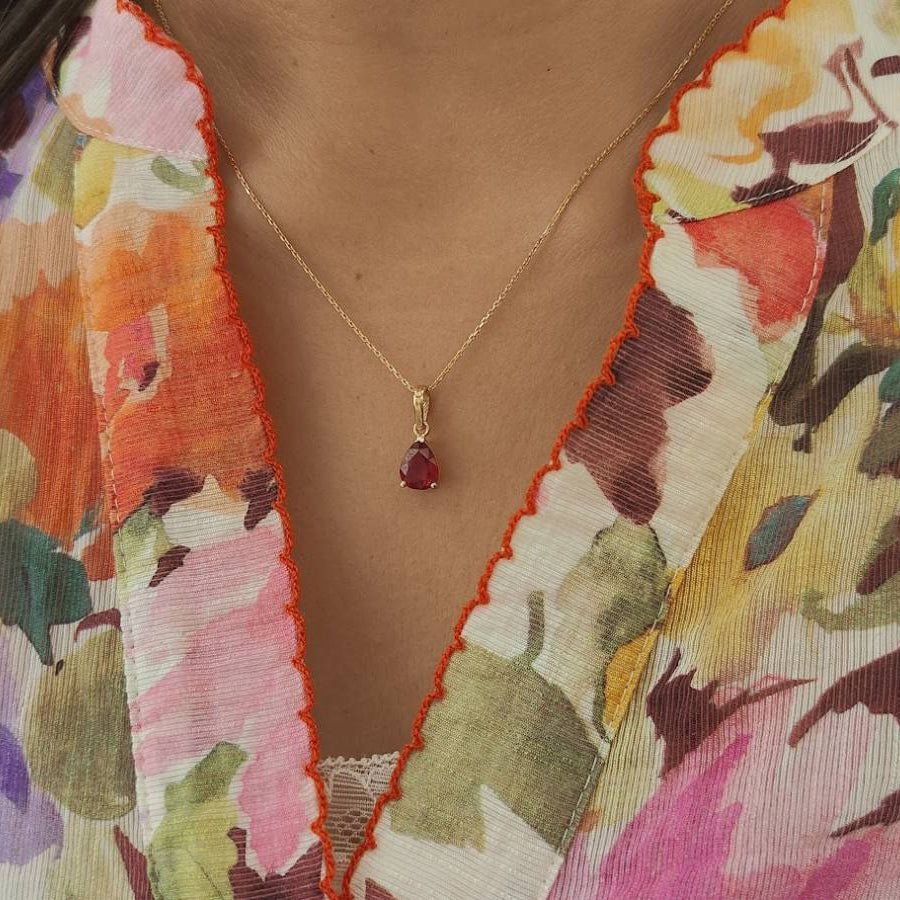 Pendentif en or jaune et rubis - Castafiore