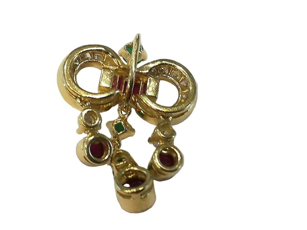 Pendentif en or jaune, rubis, émeraude et diamants - Castafiore