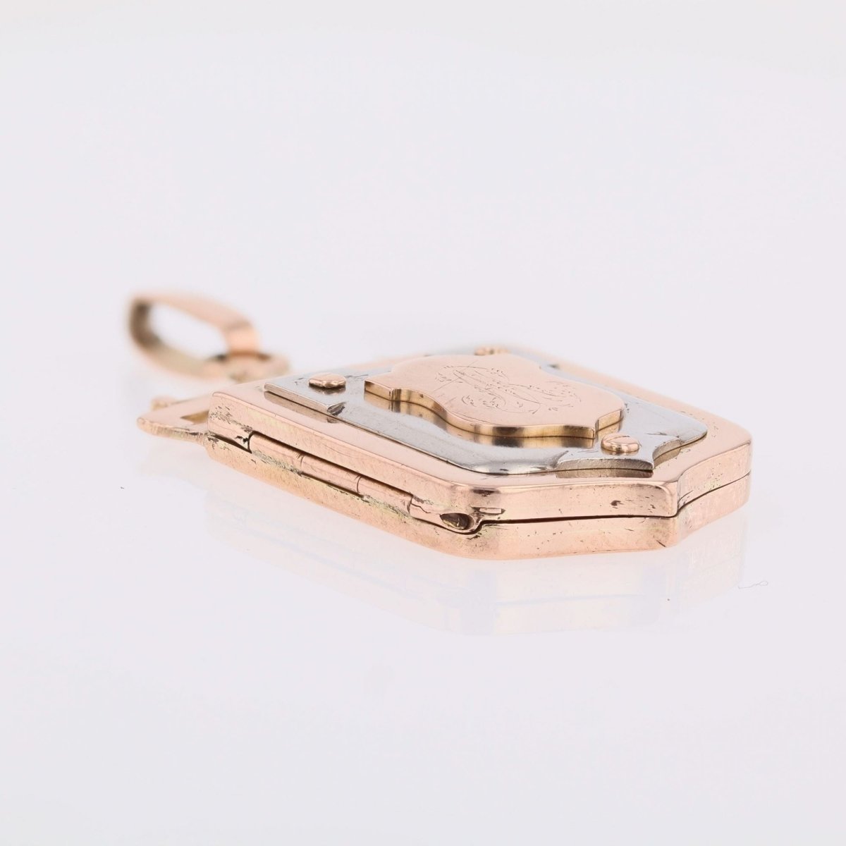 Pendentif médaillon ancien écusson en or rose et or blanc - Castafiore