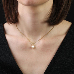 Pendentif perle japonaise et son entourage de diamants brillant - Castafiore