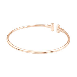 Bracelet Tiffany & Co., collection "Tiffany T", modèle «Wire », or rose.