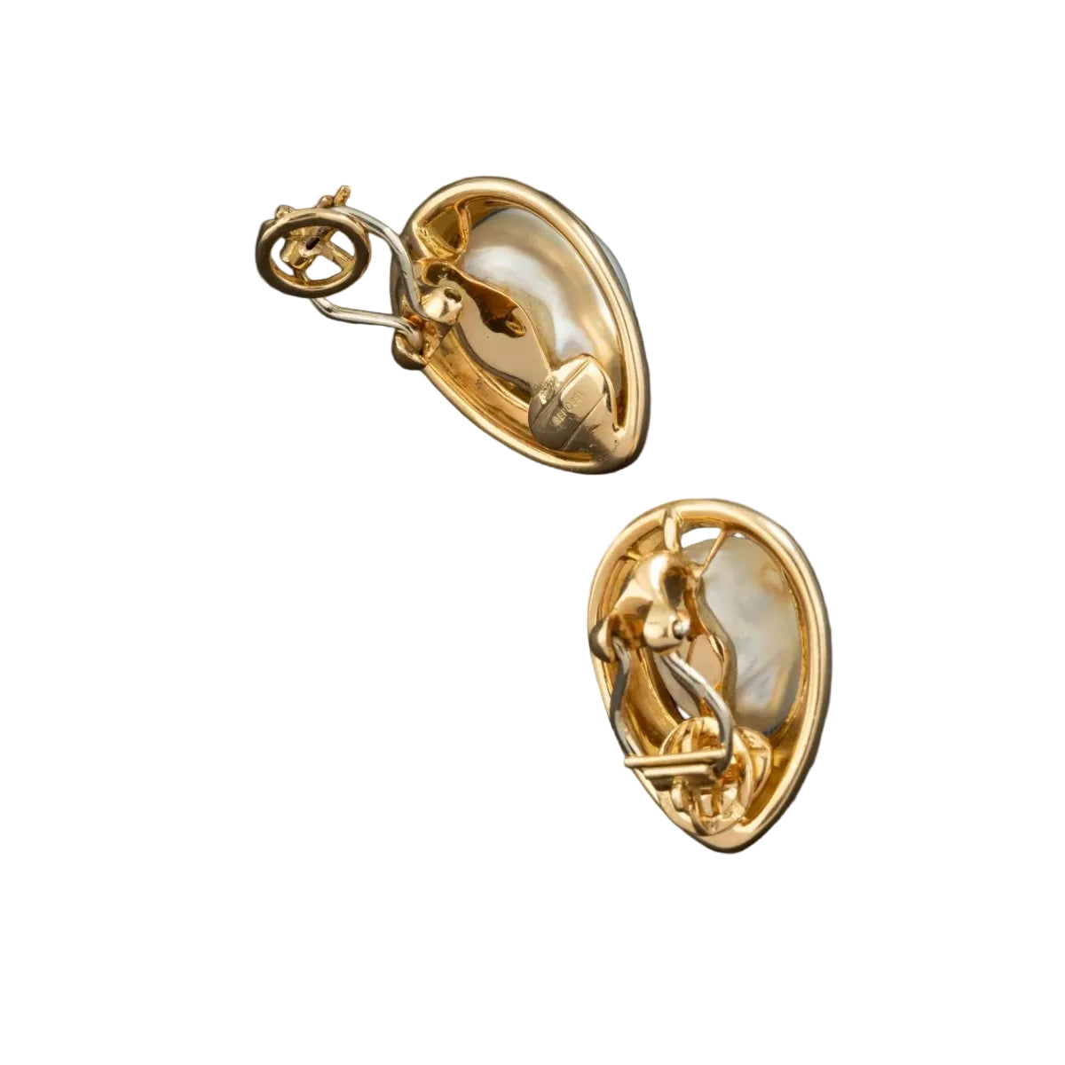 REPOSSI Boucles d'oreilles gouttes en or jaune 18K ornée de perles baroque. - Castafiore