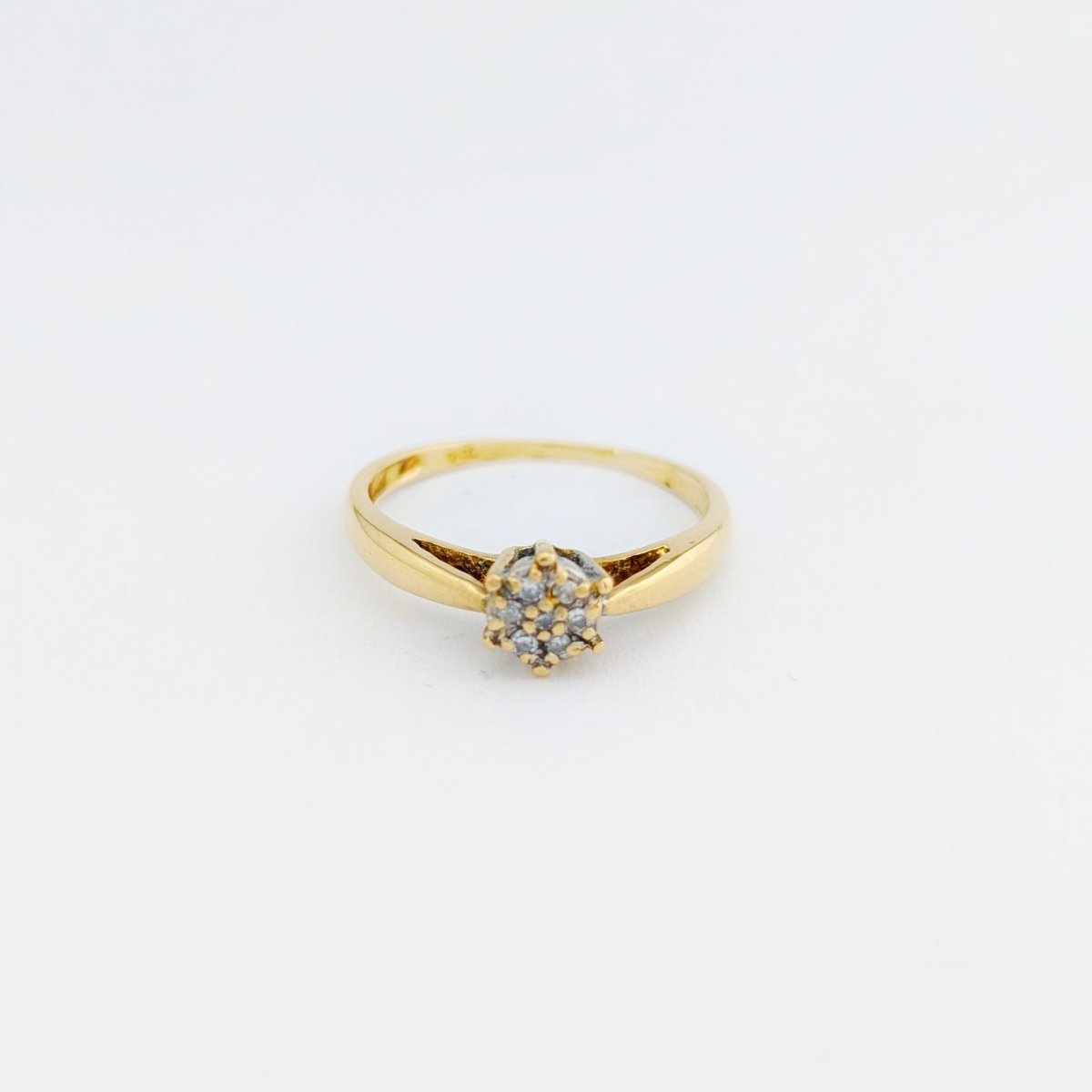 Solitaire en Or Jaune et Diamants - Castafiore