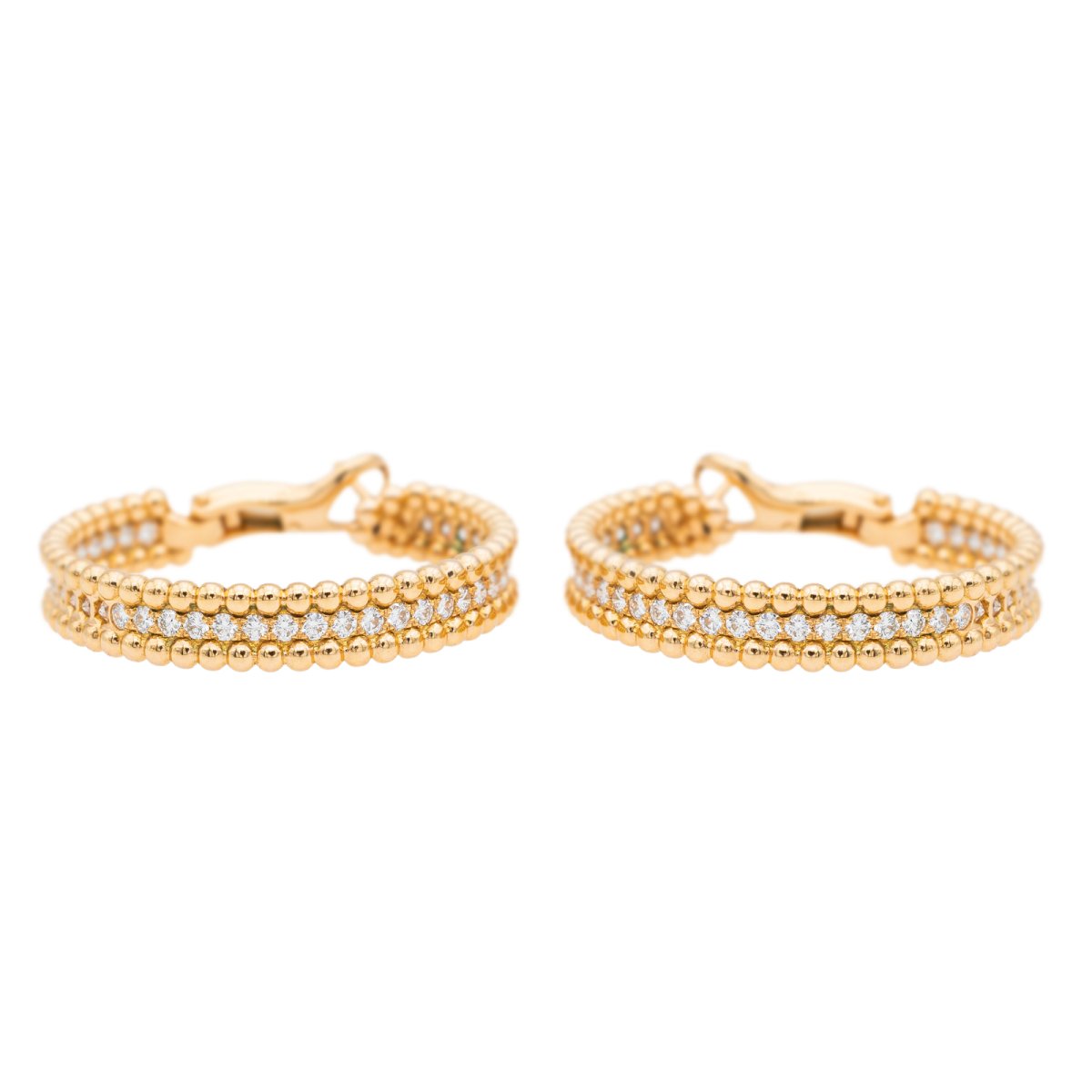 Van Cleef & Arpels créoles en or jaune et diamants - Castafiore