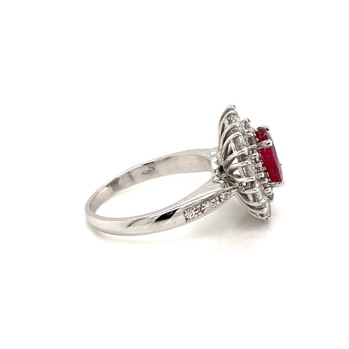 Vintage Ruby Diamond Gold Cluster Ring - Castafiore