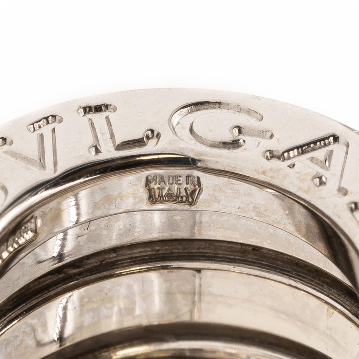 Bague Bandeau BULGARI "B.Zero1" en or blanc - Castafiore