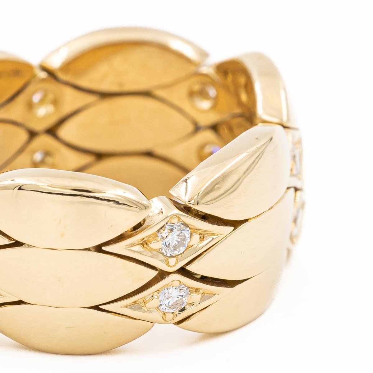 Bague Bandeau CARTIER en or jaune et diamants - Castafiore