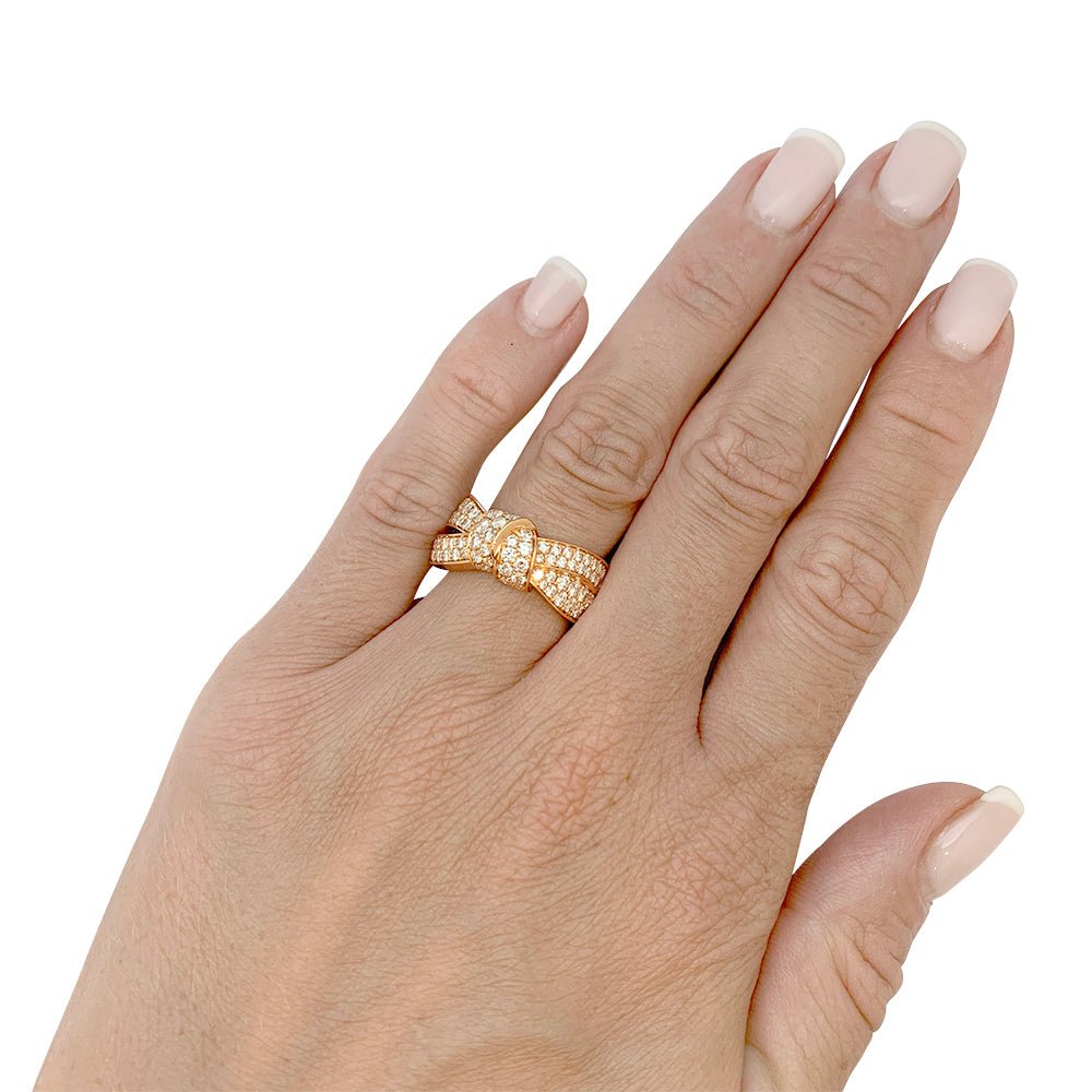 Bague CHAUMET "Liens Séduction" en or rose et diamants - Castafiore