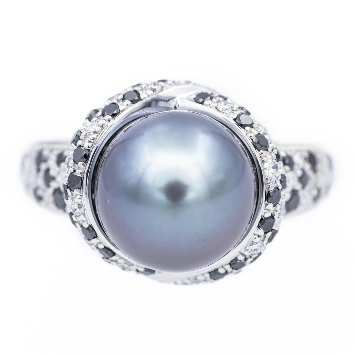 Bague Cocktail MAUBOUSSIN "Caviar Mon Amour" en or blanc et perle - Castafiore
