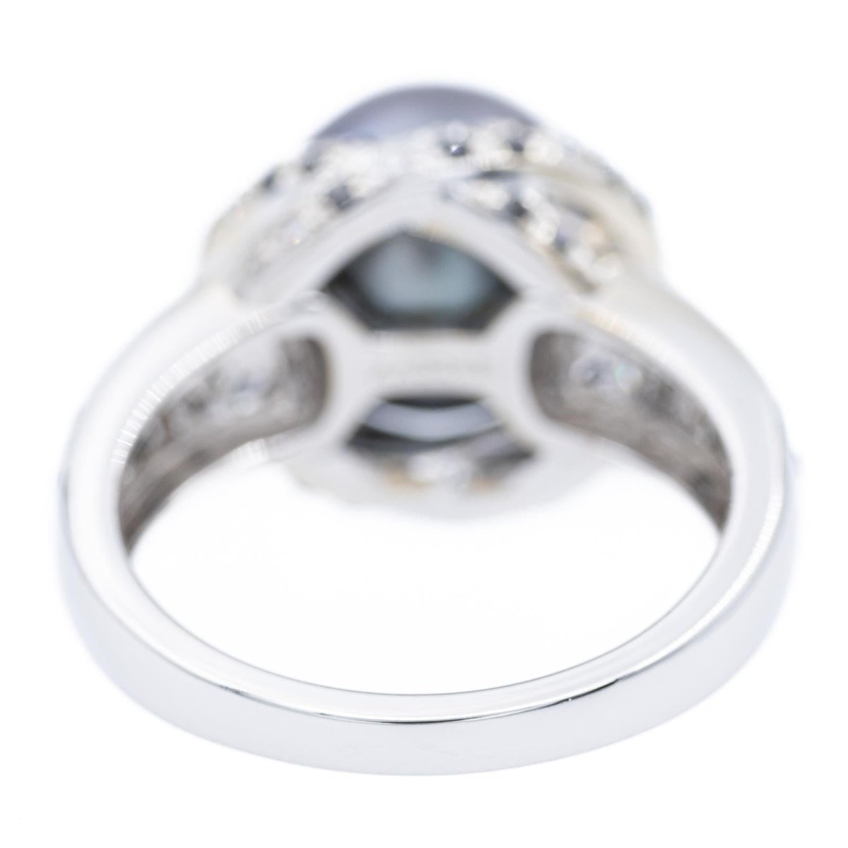 Bague Cocktail MAUBOUSSIN "Caviar Mon Amour" en or blanc et perle - Castafiore