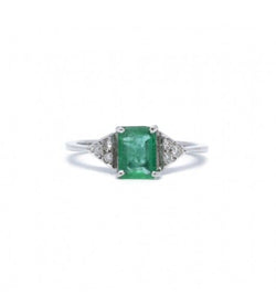 Bague en or blanc, émeraude et diamants - Castafiore