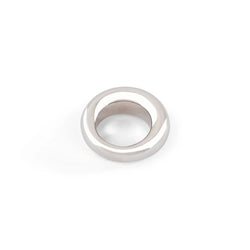 Bague jonc de la maison Chaumet en or gris modèle anneau - Castafiore