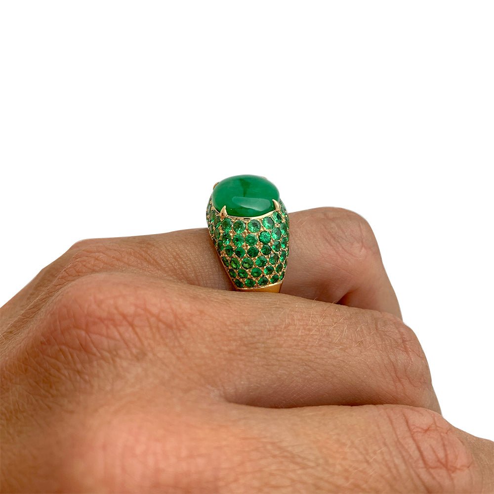 Bague jonc en or jaune, tsavorites et jadéite - Castafiore
