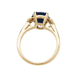 Bague MAUBOUSSIN, centrée d'un saphir ovale encadré de diamants - Castafiore