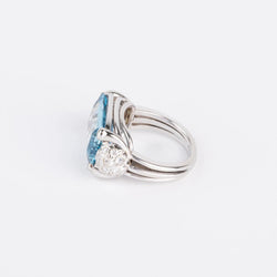Bague or gris ornée d'une aigue marine et diamants - Castafiore