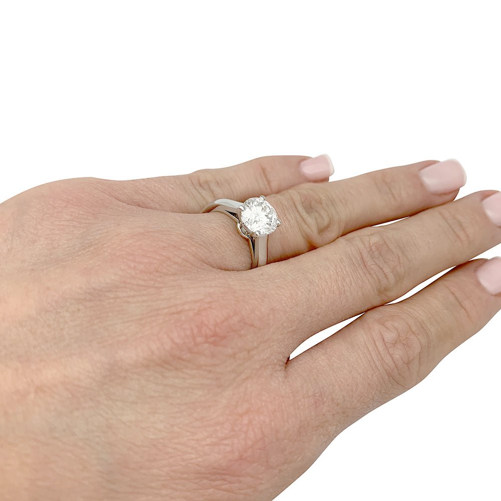 Bague Solitaire CARTIER "1895" en platine et diamant - Castafiore
