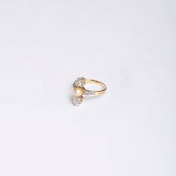 Bague Toi et moi en or jaune ornée d'une perle et de diamants - Castafiore