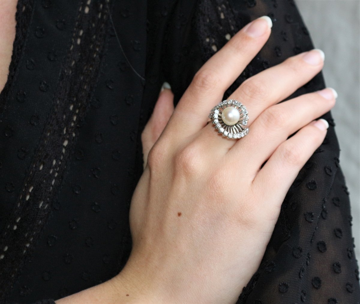 Bague Tourbillon Platine Perle Et Diamants - Castafiore