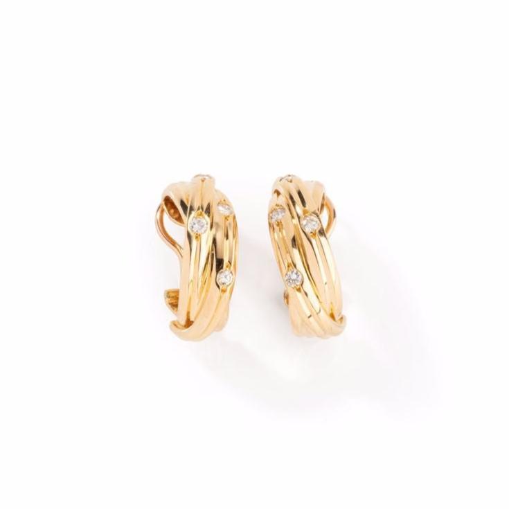 Boucles d'oreilles CARTIER, "collection trinity stars" en or jaune - Castafiore