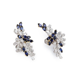 Boucles d'oreilles CHAUMET en platine, or blanc, diamants et saphirs - Castafiore