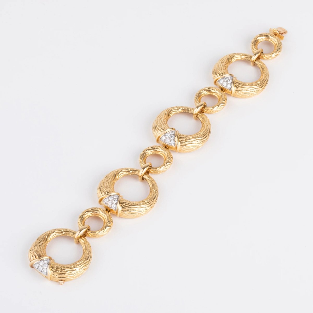 Bracelet en or jaune et diamants de la maison Boucheron - Castafiore