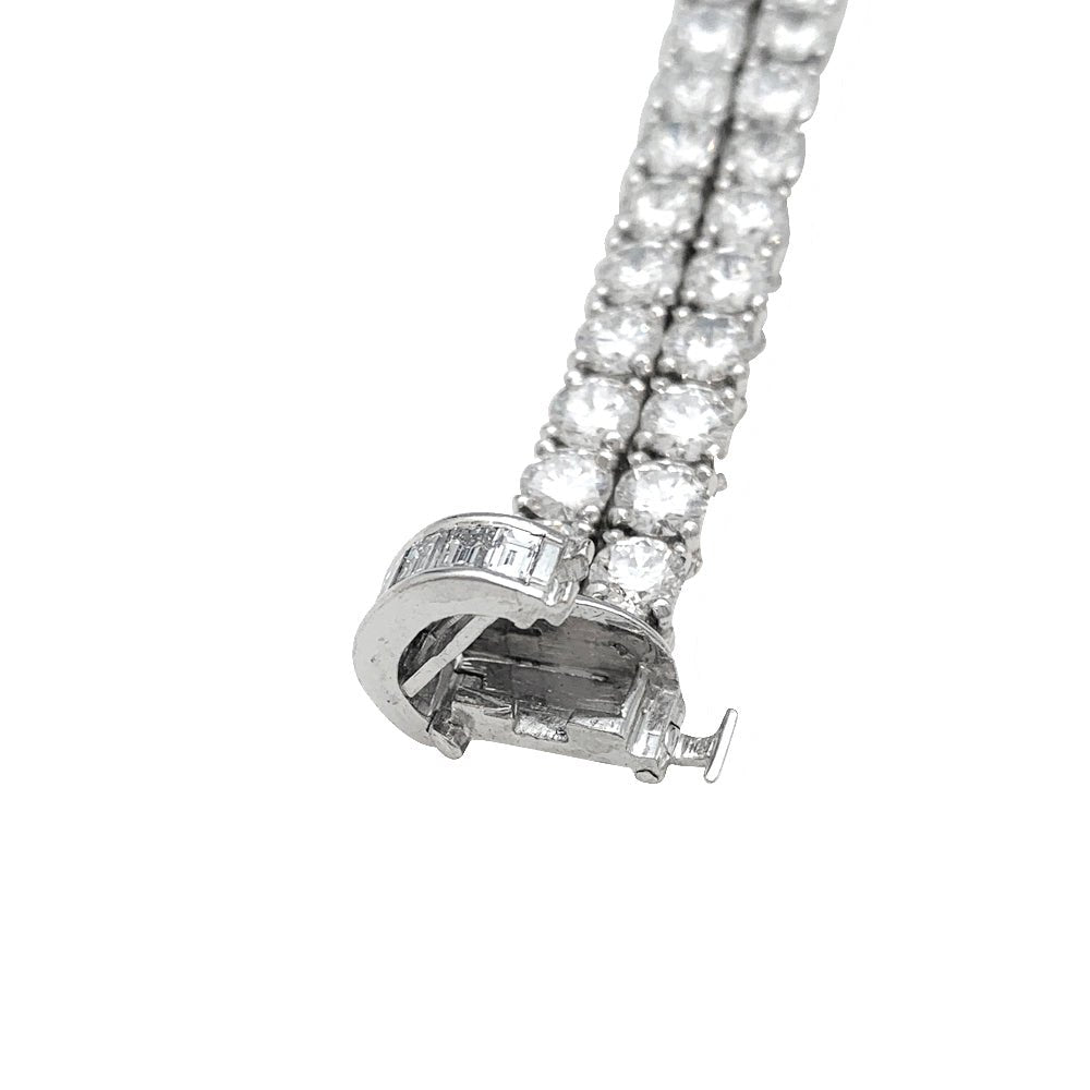 Bracelet lignes CARTIER, modèle "Kalypso"en platine et diamants - Castafiore
