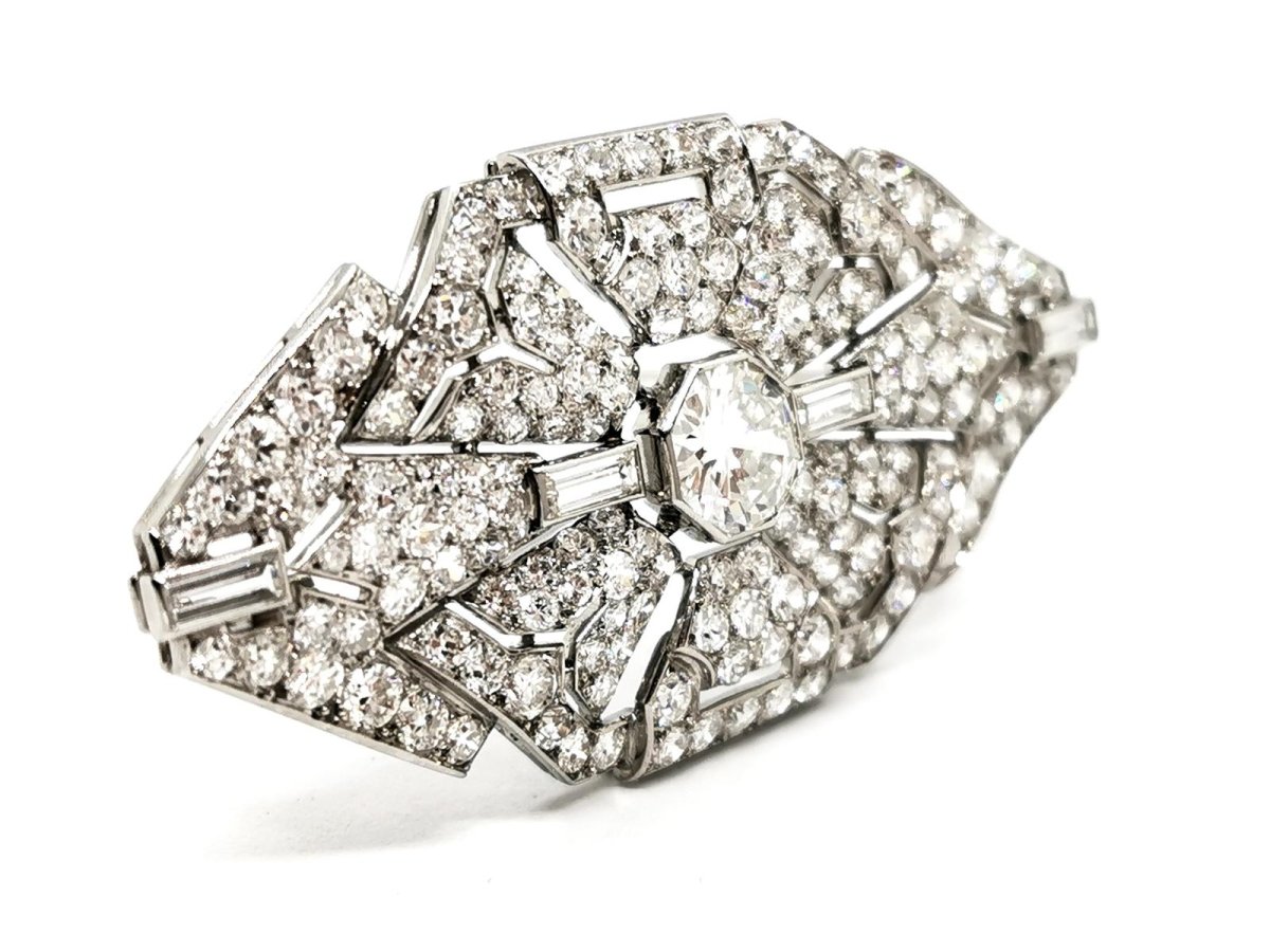 Broche Art Déco en or blanc et platine pavé diamants - Castafiore
