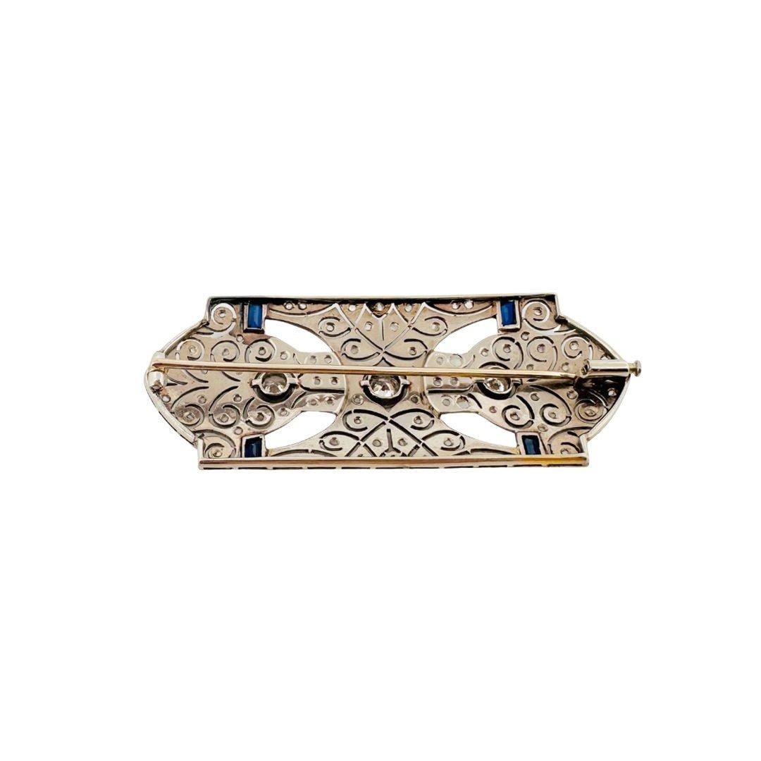 Broche Art déco en platine, or blanc, saphirs et diamants - Castafiore