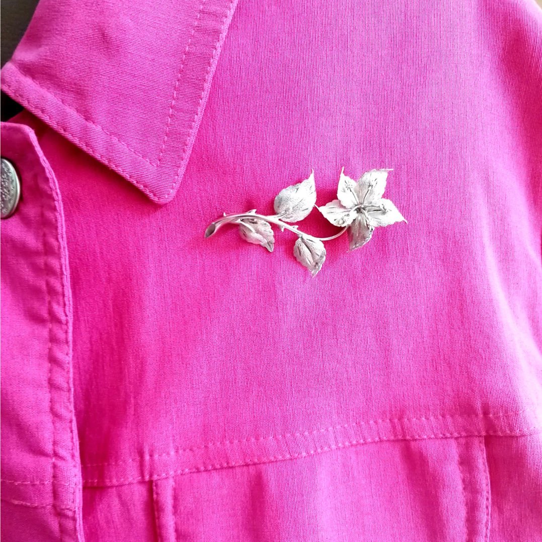 Broche Fleur or blanc - Castafiore